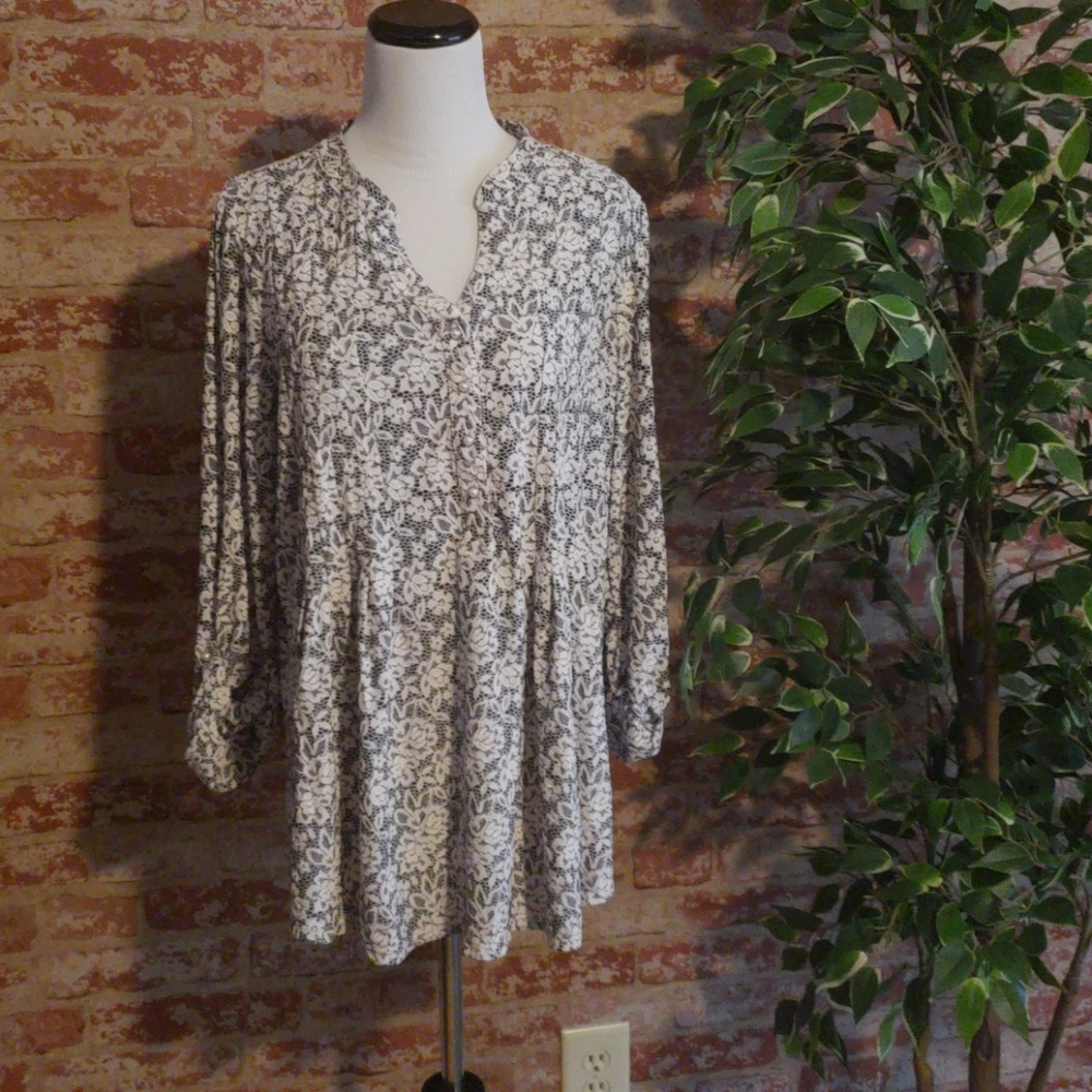 Faux Lace with Buttons